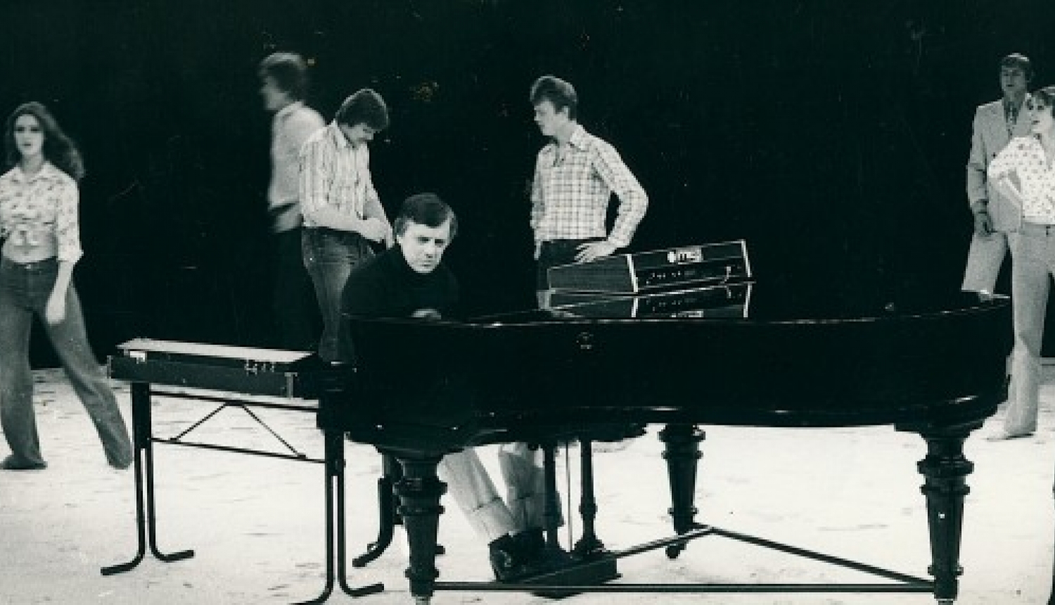 Notiks dzejnieka Jāņa Petera kinovakars Notiks dzejnieka Jāņa Petera kinovakars